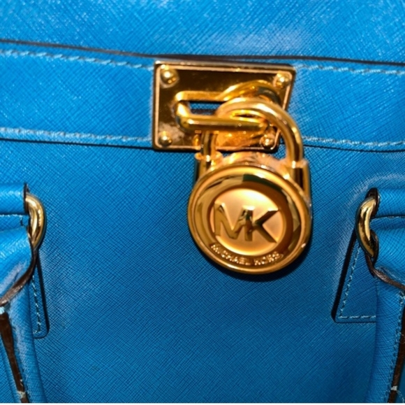 Michael Michael Kors Blue Saffiano Hamilton EUC - Picture 4 of 5